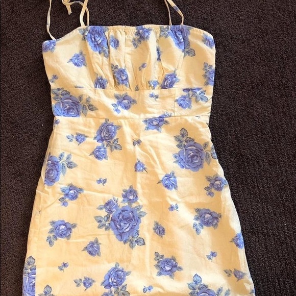 YELLOW MINI FLORAL DRESS - Picture 2 of 5